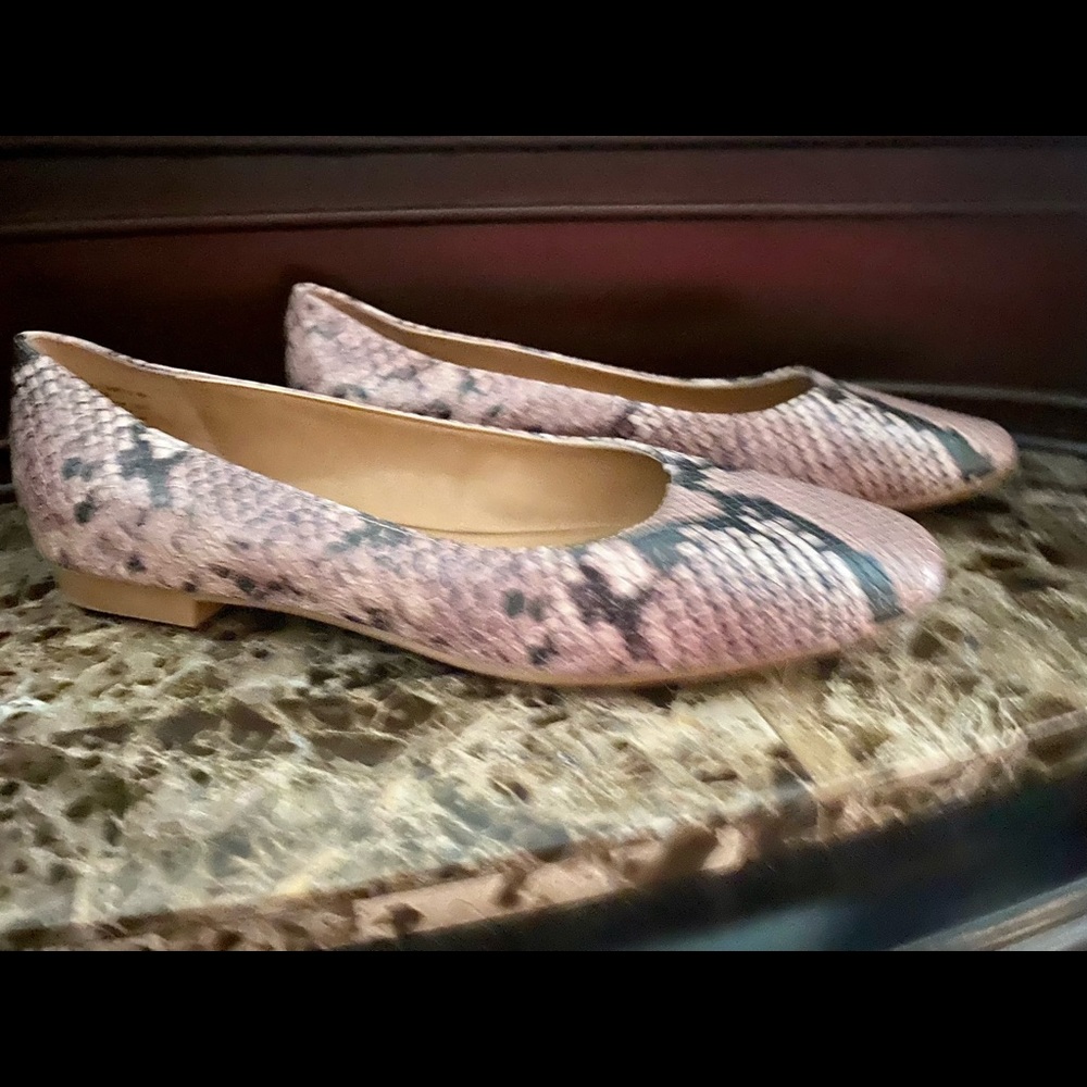 Steve Madden slip on flats